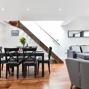 Central Apartments , London United Kingdom