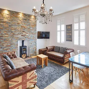 Host & - Boutique Balcony , Whitby United Kingdom